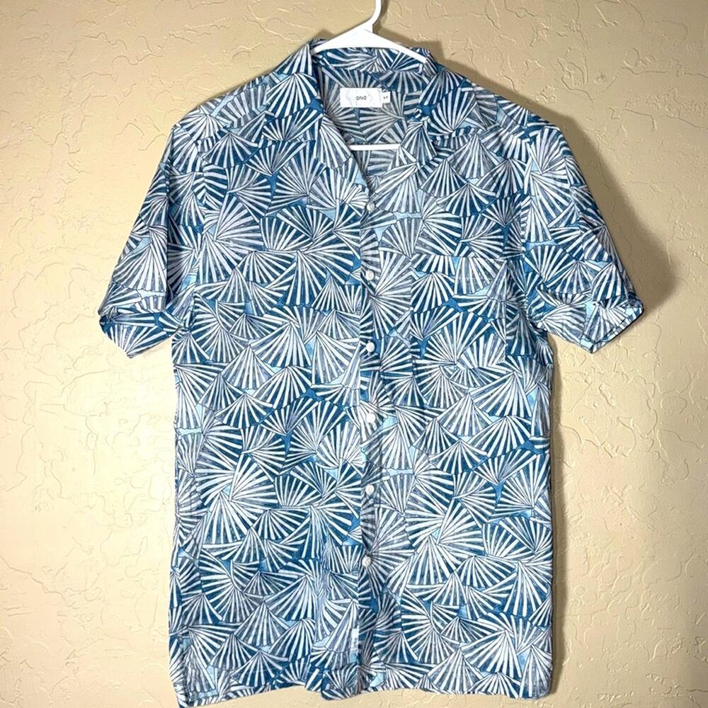 Onia lightweight 100% cotton short sleeve casual button down vacation shirt